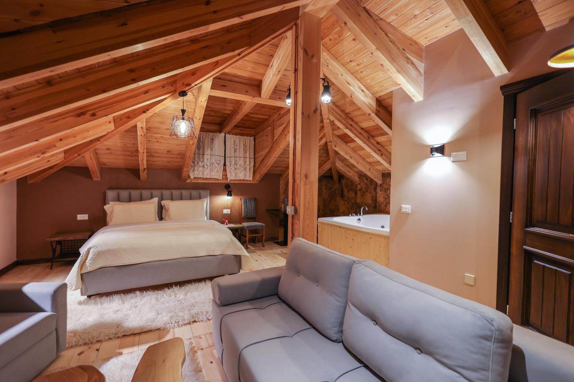 Strugu Hotel Voskopojë