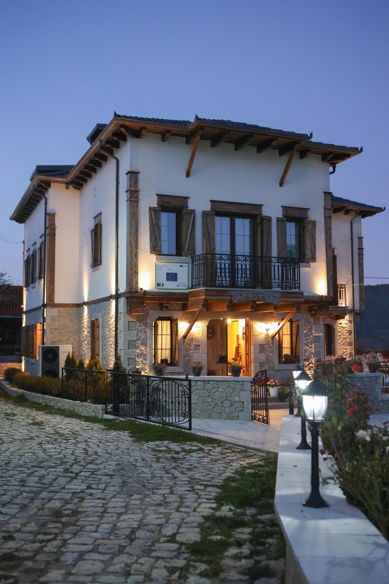 Strugu 3* Voskopojë